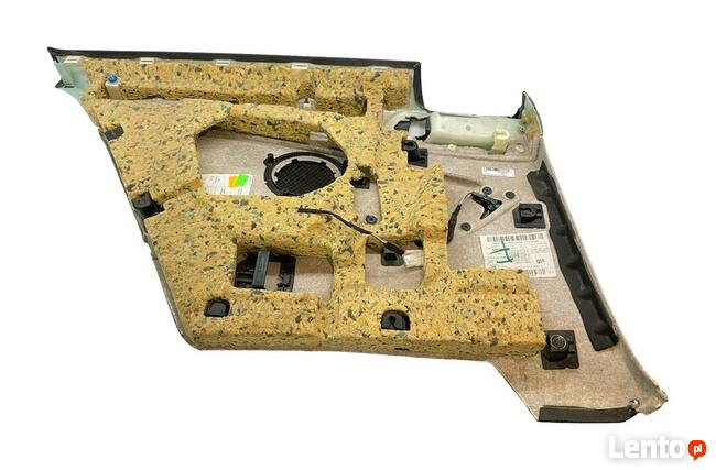 BMW F32 F33 boczek drzwi prawy tył czarna skóra