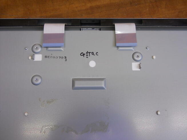 LC320WXN (SA)(D1) , z TV Panasonic TX-32LE8PS 10-019