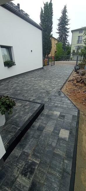 Układanie kostki brukowej