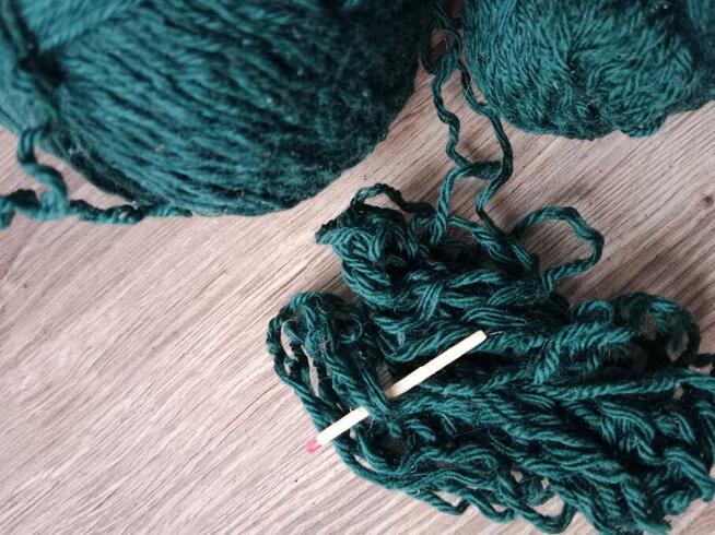 159 gr ciemna zieleń wełna włóczka