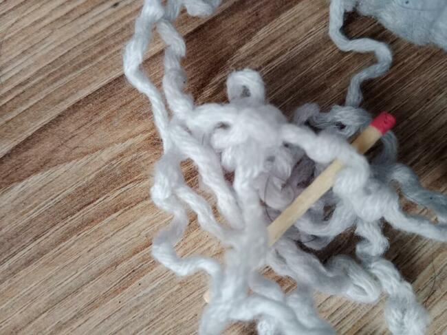 236 Gr szaro niebieska wełna włóczka