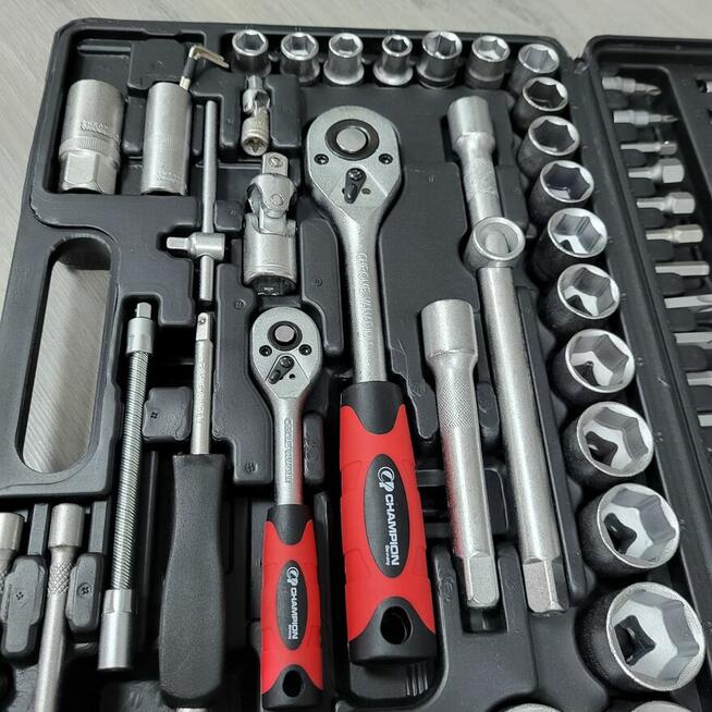 Nowe zestawy kluczy nasadowych 94el. champion walizka