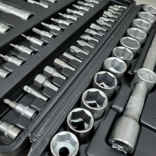 Nowe zestawy kluczy nasadowych 94el. champion walizka