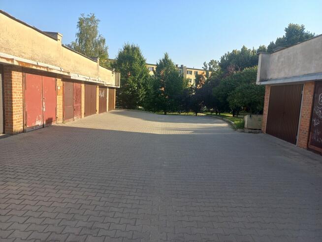 Garaż Czuby okolice Orkana Armii Krajowej