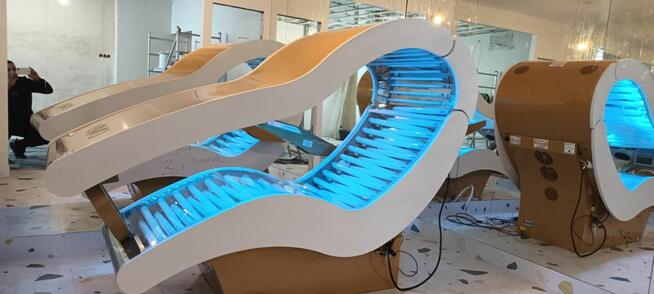 Infuzja tlenowa Koloroterapia Chromoterapia Solarium LED UV