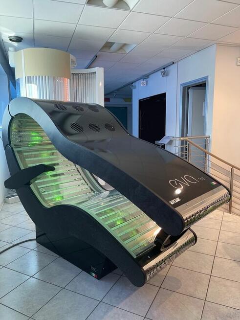 Infuzja tlenowa Koloroterapia Chromoterapia Solarium LED UV