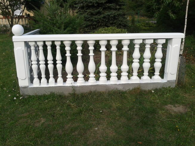 Balustrady betonowe, słupki