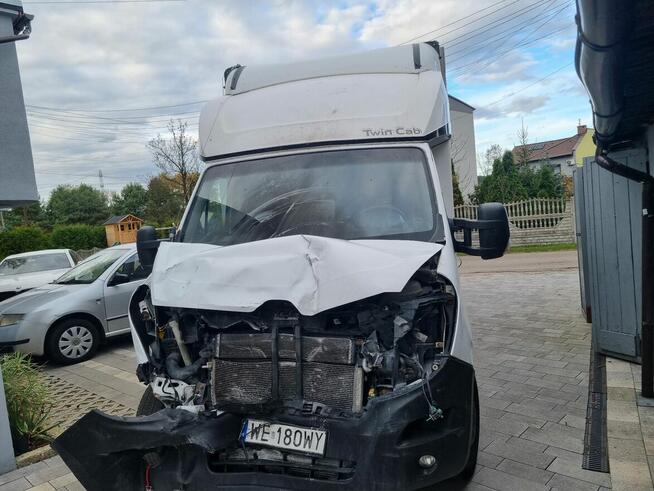 Renault Master III uszkodzony
