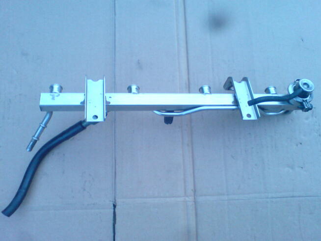 Listwa wtryskowa paliwa 2.0 2.3T Saab 93 I 95 I B205E B235E