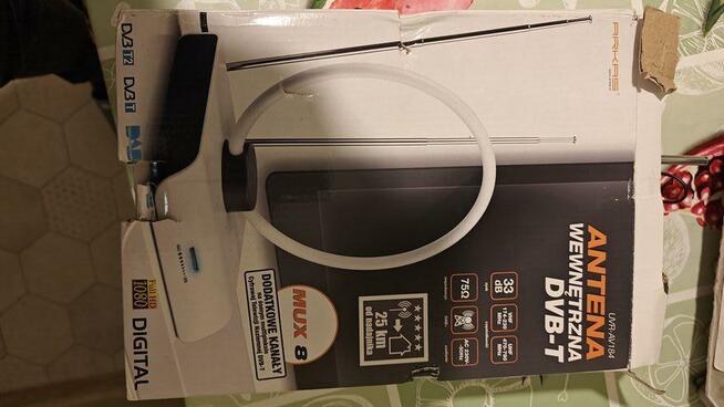 Arkas antena wewnętrzna DVB-T model UVR-AV184