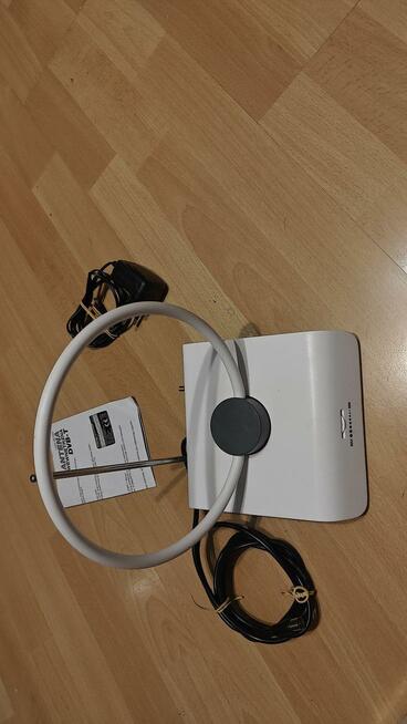 Arkas antena wewnętrzna DVB-T model UVR-AV184
