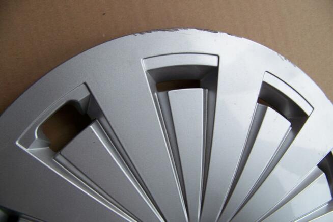 8W0601147 4x Oryginał Kołpaki Audi A4 lub A3 A6 16 cali