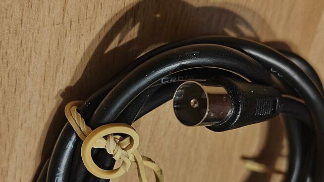 Arkas antena wewnętrzna DVB-T model UVR-AV184