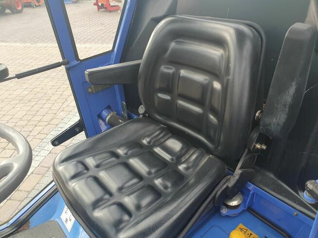 Kosiarka profesjonalna Iseki SF230 23KM kabina pług zamiatar