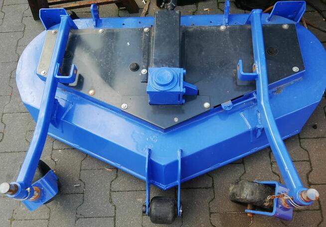 Kosiarka profesjonalna Iseki SF230 23KM kabina pług zamiatar