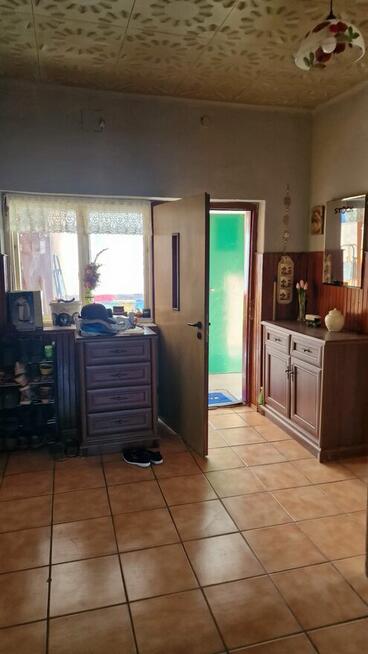 Poręba dom parterowy blisko centrum z budynkiem pod działaln