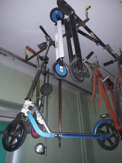 Hulajnoga na dużych kółkach