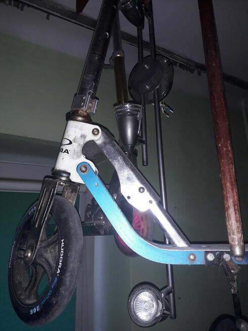 Hulajnoga na dużych kółkach