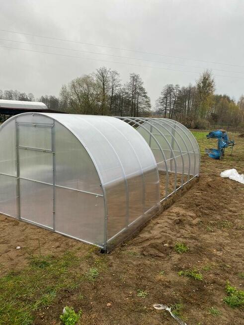 Szklarnia z poliwęglanu; tunel foliowy