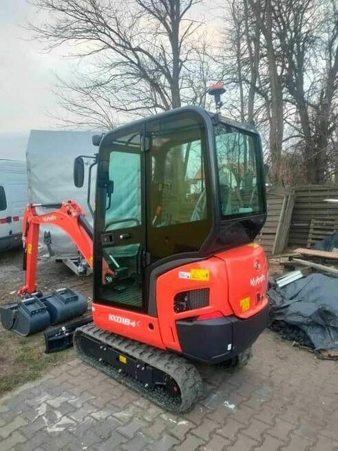 Usługi minikoparką z operatorem, prace ziemne