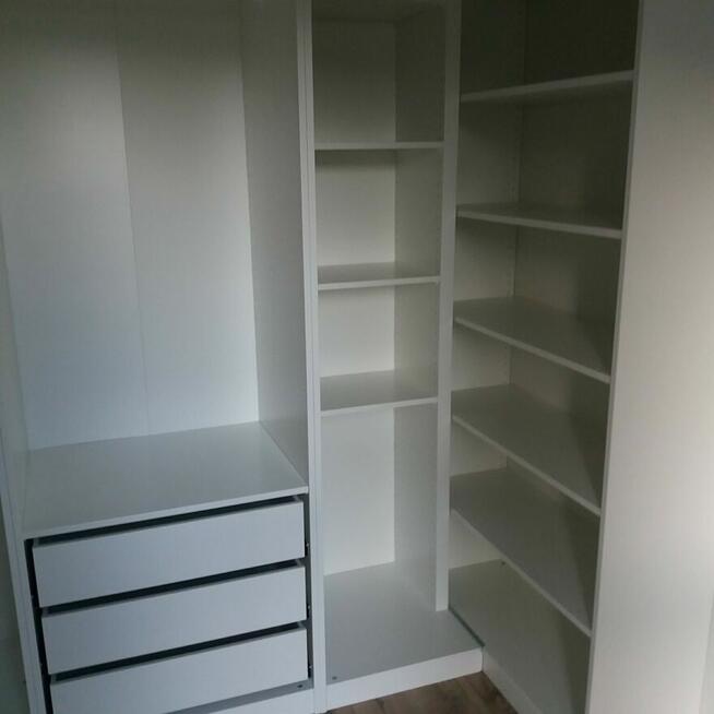 Montaż kuchni i mebli IKEA. Szafy PAX.