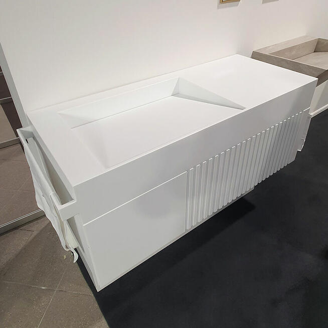 Szafka łazienkowa ze zintegrowana umywalką (solid surface)