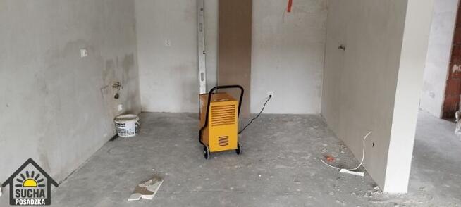 Osuszanie budynków po zalaniu, wynajem osuszaczy