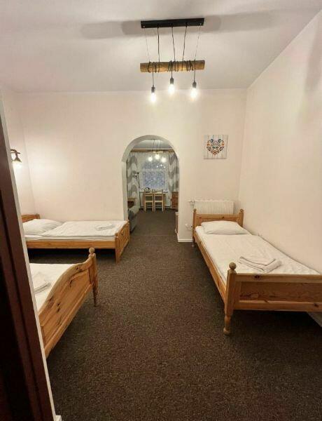 Nocleg dla 80 osób w jednym miejscu, kwatery pracownicze