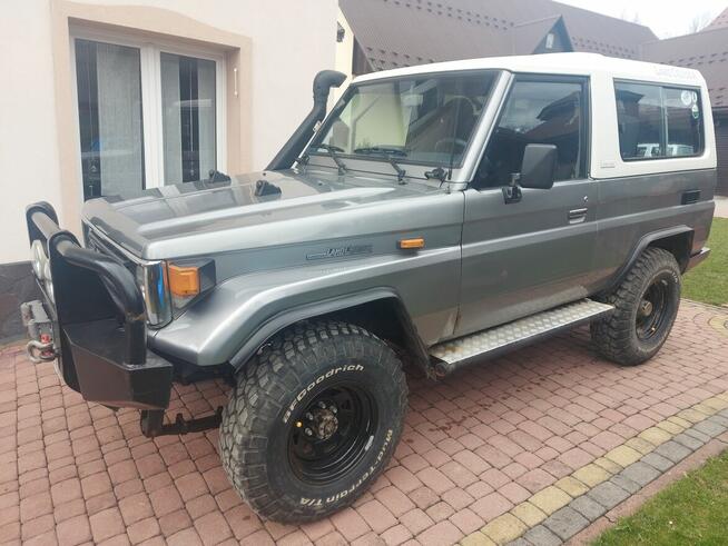 Toyota Landcruiser Hzj 73 4.2