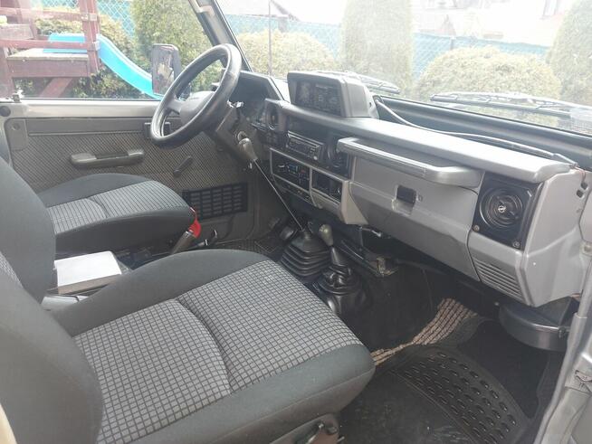 Toyota Landcruiser Hzj 73 4.2