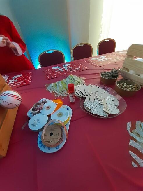 Animatorzy Elfy Śnieżynki wynajem Św. Mikołaja tronu