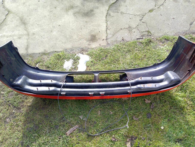 Zderzak przedni przód Hyundai Elantra 1991 halogen