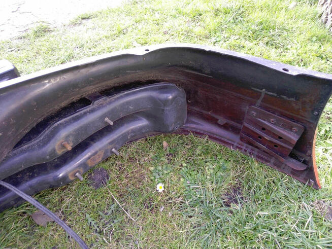 Zderzak przedni przód Hyundai Elantra 1991 halogen