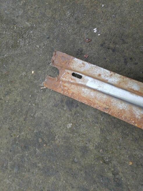 Element dachu słupek Fiat 125p oryginał kolekcja reperaturka