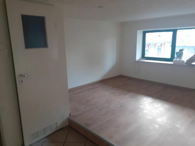 Radomsko lokal mieszkalno usługowy na ul Tysiąclecia wynajmę