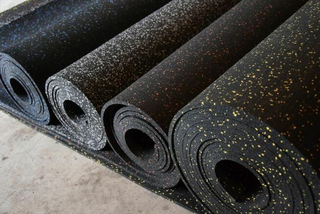 SBR mata w rolce czarna 2mm mocno gęsta