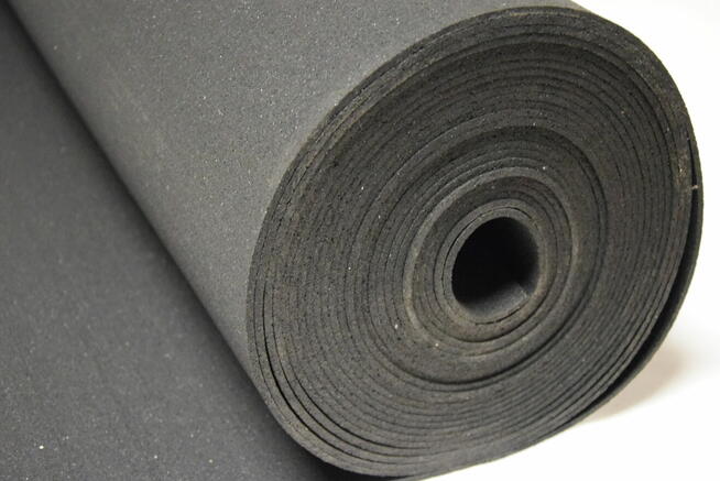 Mata 2mm SBR w rolce antypoślizgowa 950k/m3