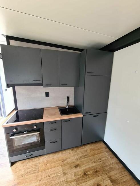 Domek z płyty warstwowej, Pawilon Handlowy - MOBILE LOFT