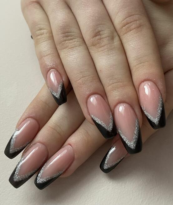 Stylizacja Paznokci żelowe , hybrydowe .