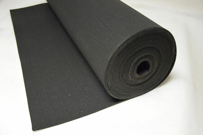 SBR mata w rolce czarna 2mm mocno gęsta