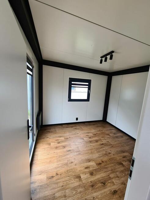 Domek z płyty warstwowej, Pawilon Handlowy - MOBILE LOFT