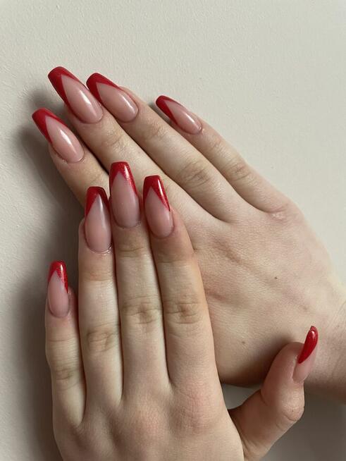 Stylizacja Paznokci żelowe , hybrydowe .