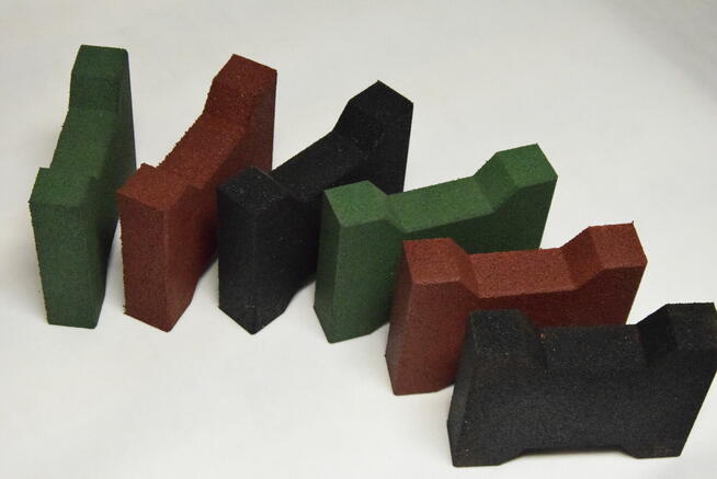 Mata 2mm SBR w rolce antypoślizgowa 950k/m3