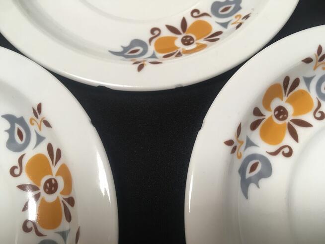 PRL stare talerzyki talerze WAWEL