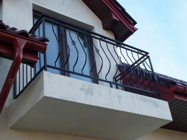 Gondole regały stoły sklep krzesla Nierdzewka stal