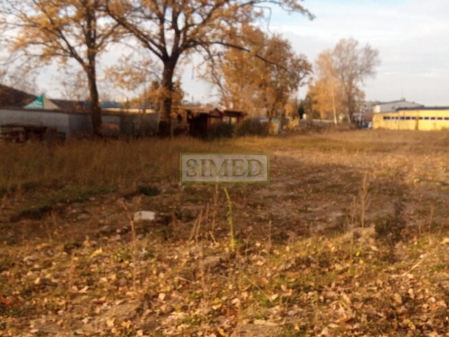 Działka blisko Auchan i trasy 7 wjazd do Łomianek