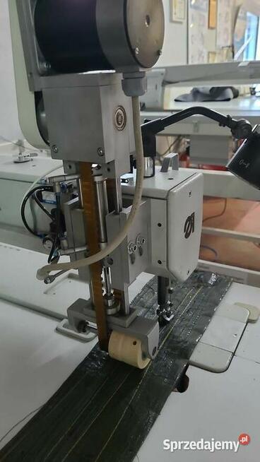 Stebnówka długoramienna z pulerem Durkopp Adler 767-100