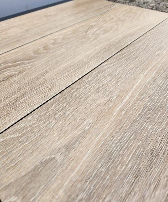 Płytki drewnopodobne beżowe 60x17 Bresso mist jodełka