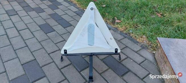 Trójkąt ostrzegawczy - masywny