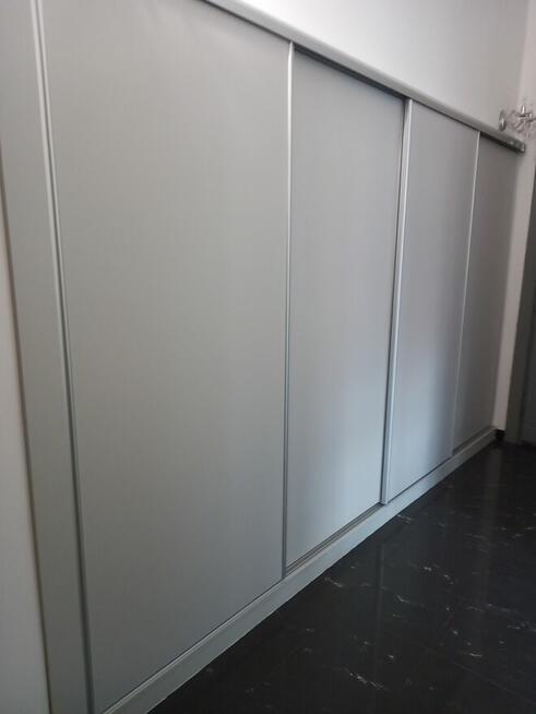 Meble na wymiar/ składanie i montaż mebli z paczek